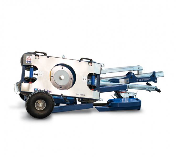 Liftmaster hoist with manual lifting system.